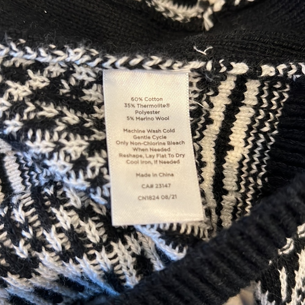 New with Tags Talbots Thermolite Sweater, Size Large - Picture 4 of 4